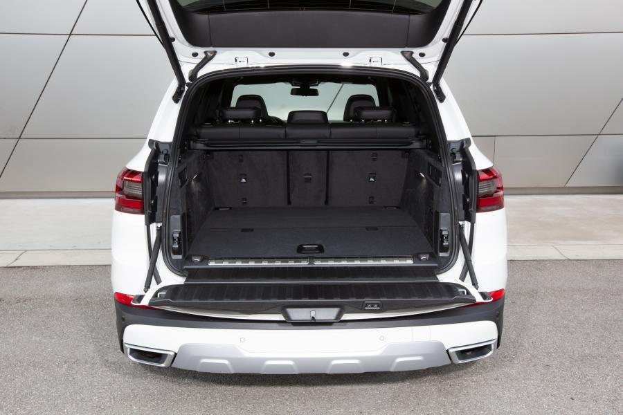 Багажник BMW X5 xDrive45e iPerformance (G05) 2019 года  (WW) (фото 71 из 102)